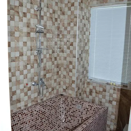 酒店 Eco Complex Miramar 米内拉尔尼巴尼